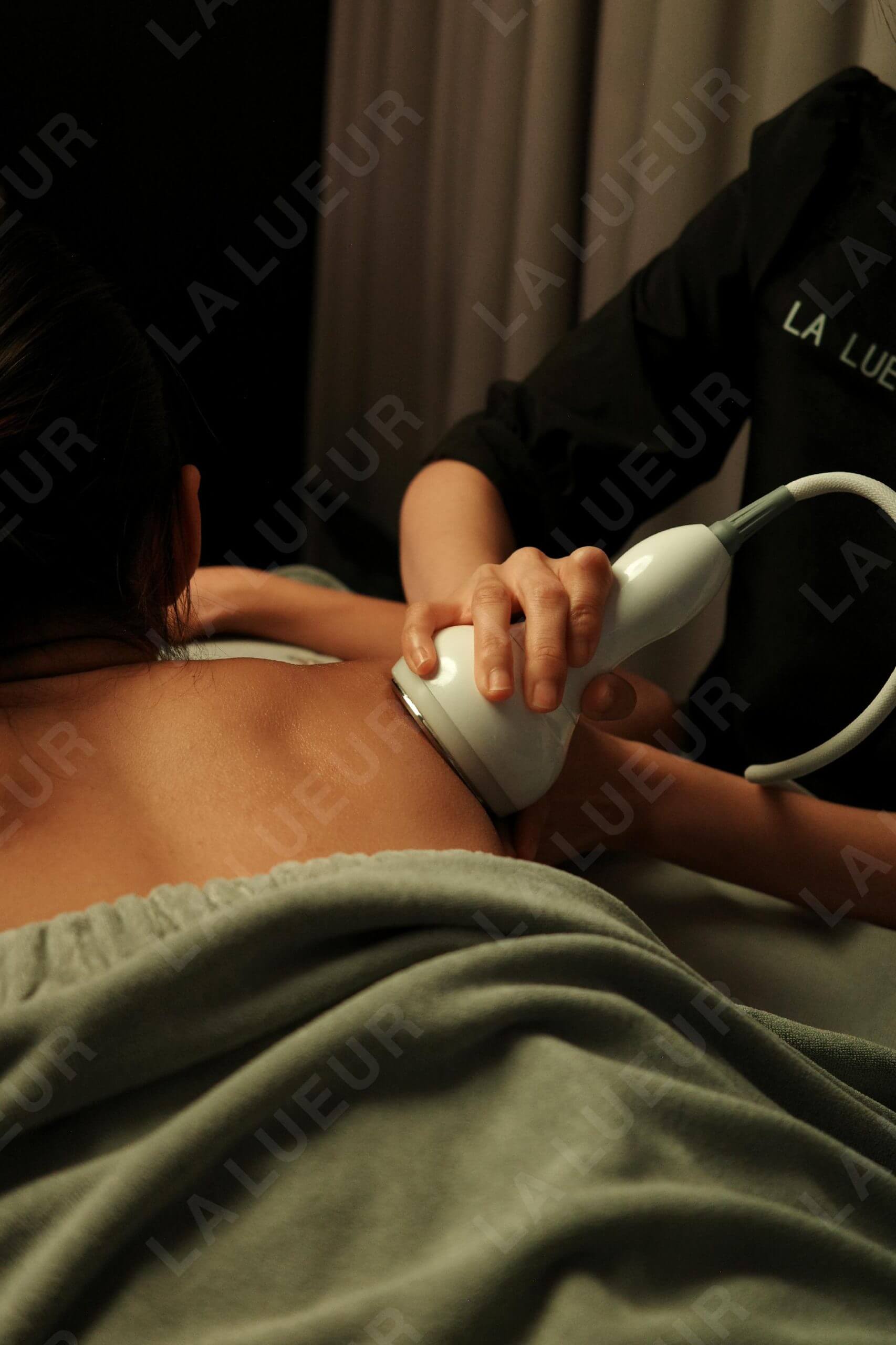 LA1科技體雕-直角肩小香肩