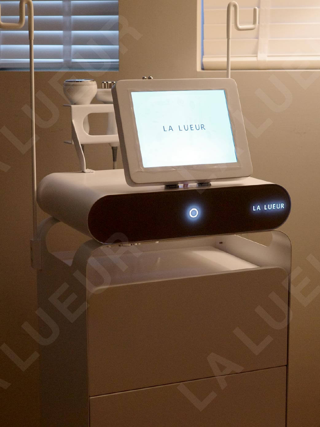 LA1科技體雕-馬鞍